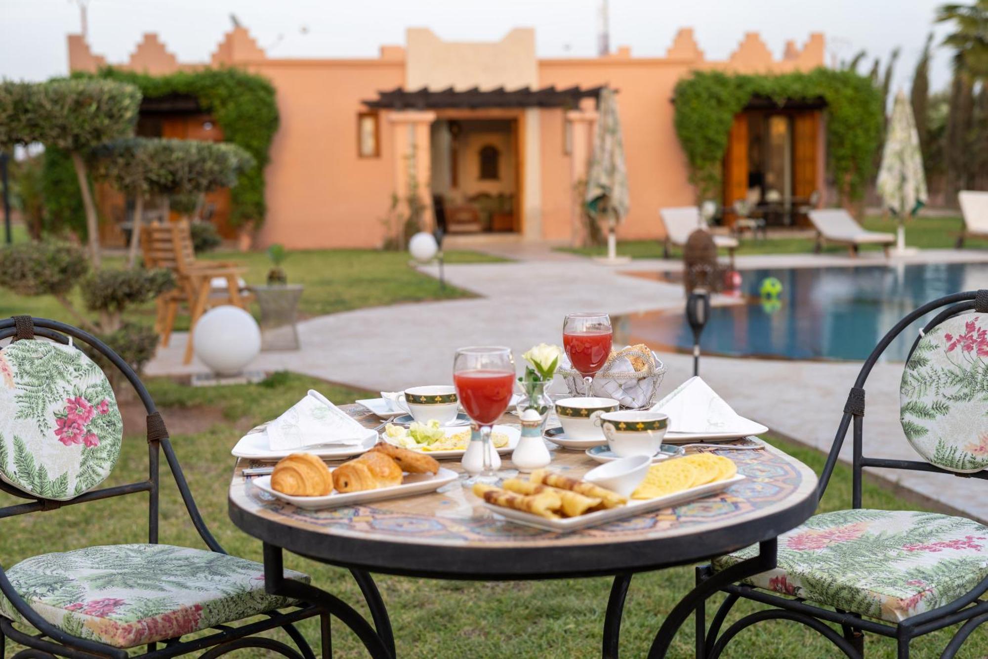 Villa Dar Laila Oulad Ikhia ภายนอก รูปภาพ